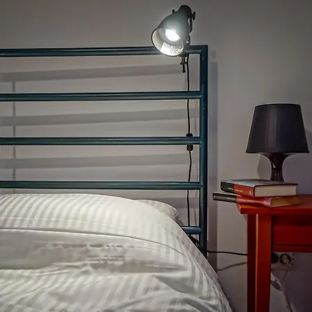 Le Petit Paris - 1bdr Apt. Alba Iulia Square Bucharest